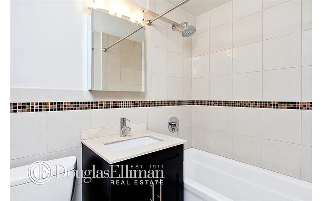 Rented by Douglas Elliman | media 22