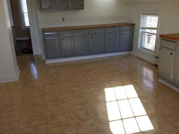 5th image of 7 Binghampton Ave #2