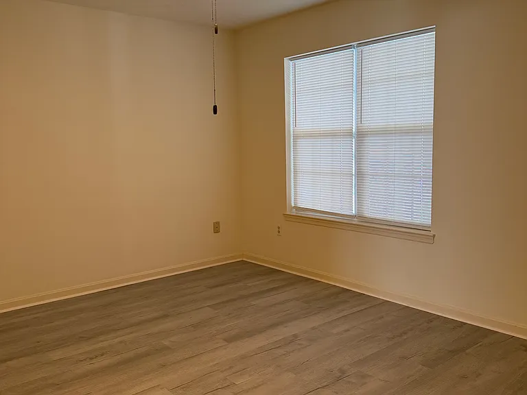 2115 Wexford Rd — Photo 10