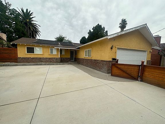 2nd image of 925 Ventura Dr