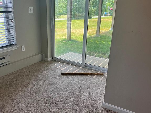 4th image of 5 Willow Dr