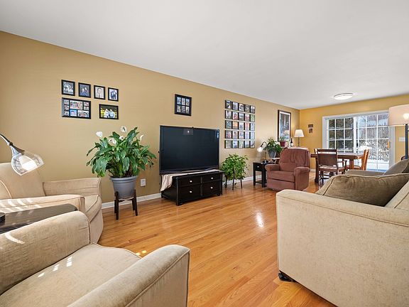 5th image of 497 Turnbury Ct E