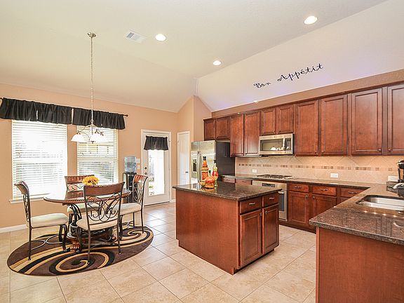 5th image of 9937 Golden Field Ln
