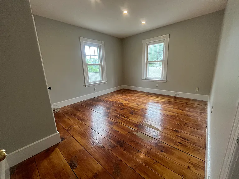 13 Jerome Pl #2R — Photo 8