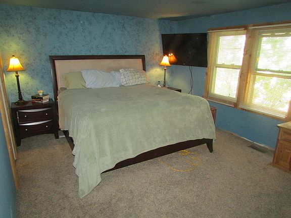5th image of 1351 Portsmouth Ct
