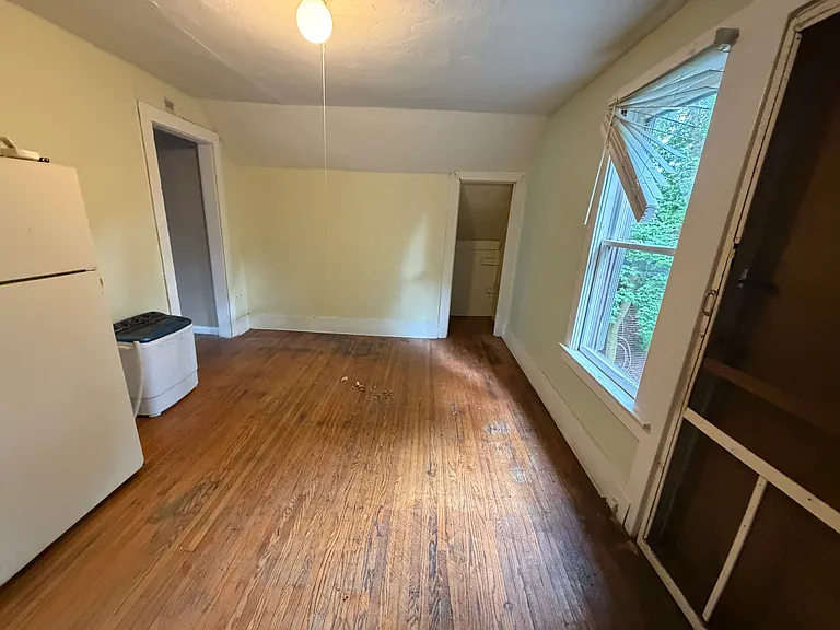 35 Buena Pl #3 — Photo 3