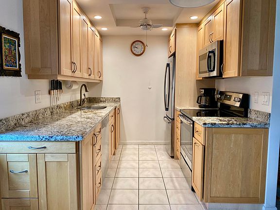 5th image of 4060 Cambridge C