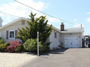 905 Indianola Dr, Forked River, NJ 08731