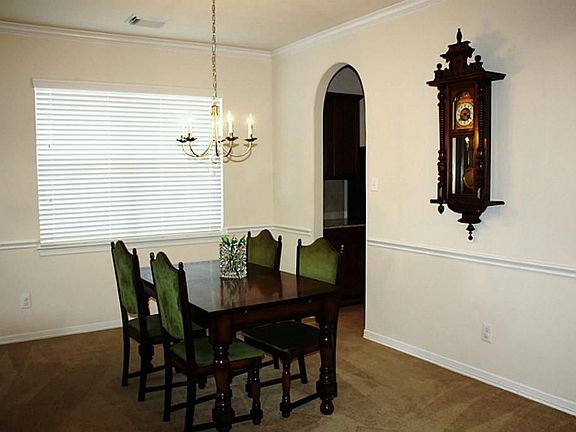 5th image of 2013 Foxglove Oaks Ct