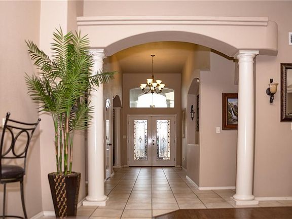 3rd image of 13591 Emerald Falls Dr