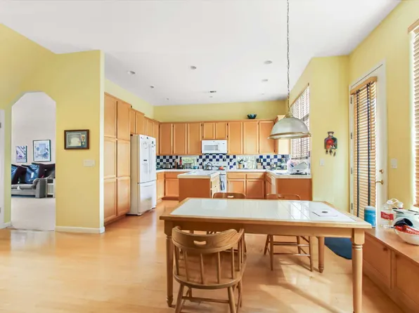 1812 Tahoe Pl Room 2, Davis, CA 95616