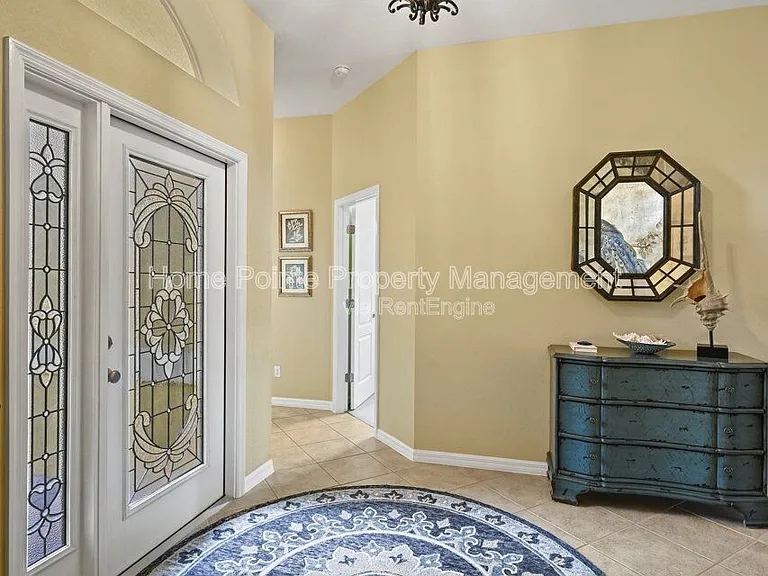13800 Farnese Dr — Photo 4