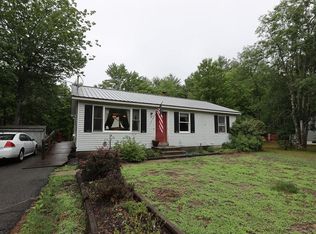7 Crestwood Dr, Standish, ME 04084