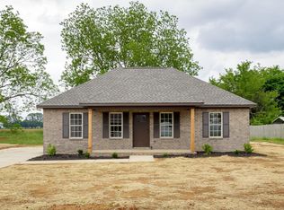 624 Leslie Ave, Tuscumbia, AL 35674
