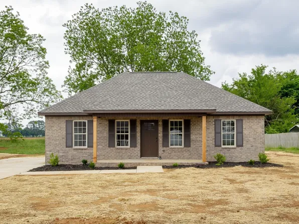 624 Leslie Ave, Tuscumbia, AL 35674