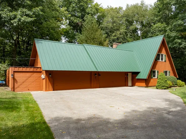 9324 Saint Joe River Rd, White Pigeon, MI 49099