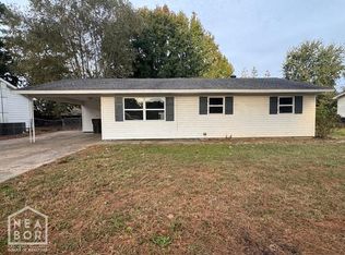 300 S 13th Ave, Paragould, AR 72450