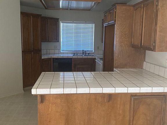 4th image of 2100 Branding Iron Dr