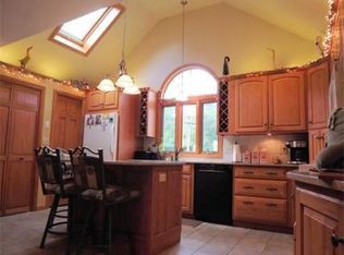 23 Plympton St, Middleboro, MA 02346