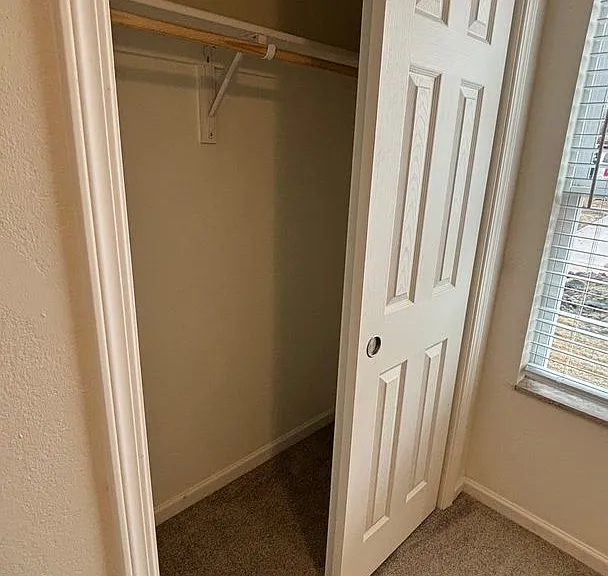 Cottonwood Creek Apartments — Photo 20