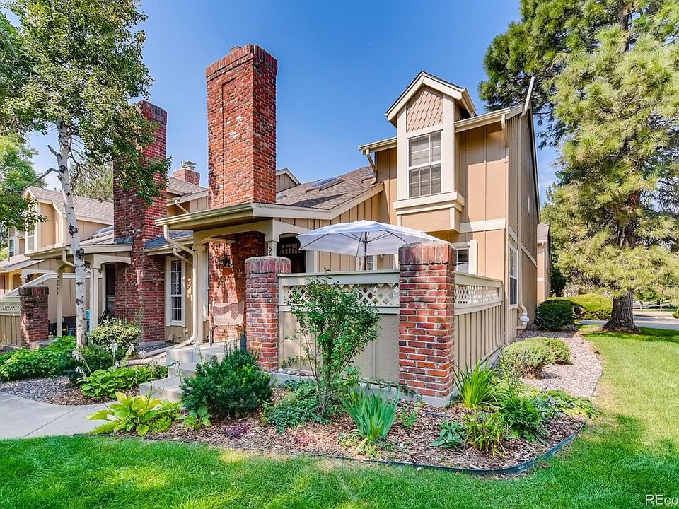 Side View (Corner Lot)