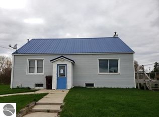 2096 S Grout Rd, Gladwin, MI 48624