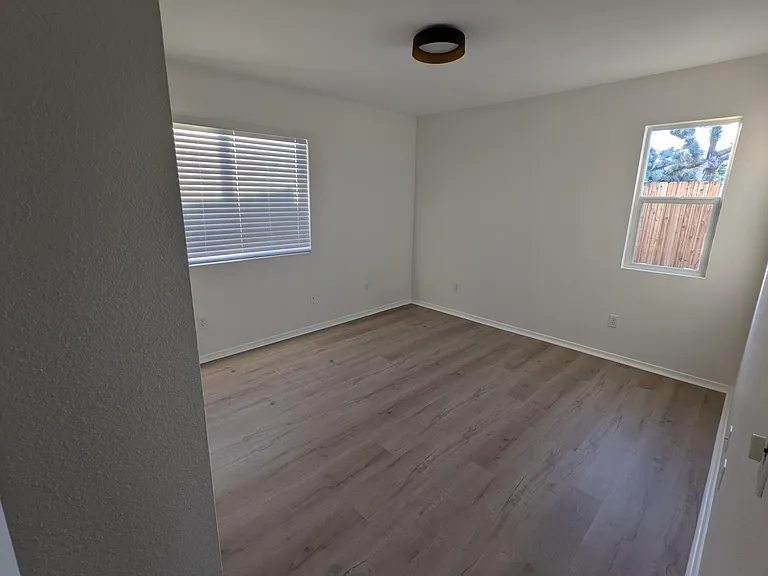 7154 Barberry Ave — Photo 9