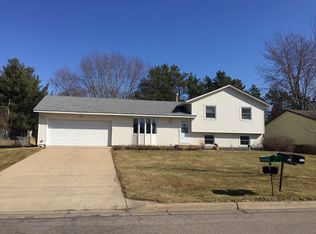 11447 Yucca St NW, Coon Rapids, MN 55433