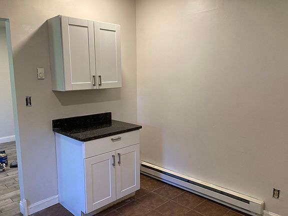 4th image of 143 Broadway #B