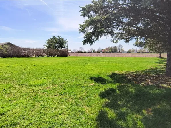 20 & 21 Leisure Acres, Sullivan, IL 61951