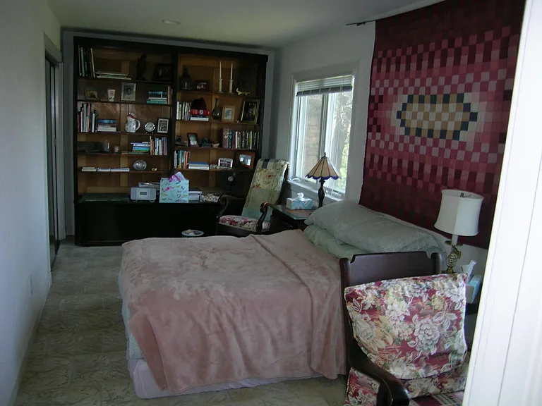1551 Regency Ct — Photo 6
