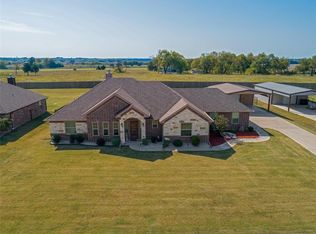 415 Brooks Dr, Nevada, TX 75173