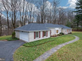 12 Carey Dr, Ambler, PA 19002