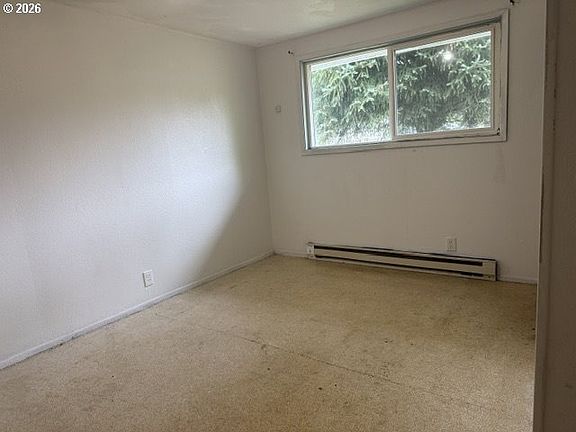 5th image of 11766 Walnut Ave