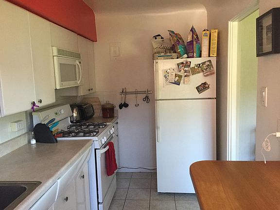 2nd image of 665 N Washington St APT 5B