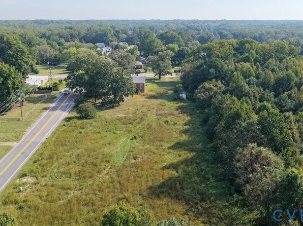 6717 Middle Rd, Prince George, VA 23875
