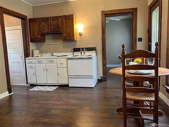 2nd image of 426 Boltin St