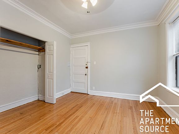 3rd image of 1288 N Victoria St #2
