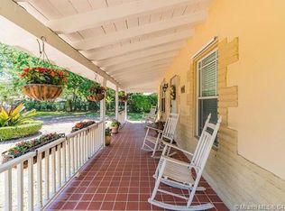 7050 SW 73rd Ct, Miami, FL 33143