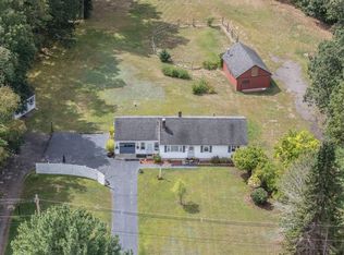 189 Hobbs Rd, Pelham, NH 03076