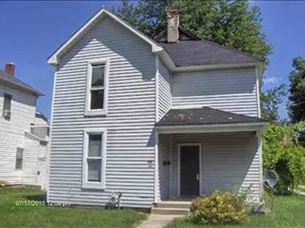 412 E 9th St, Muncie, IN 47302