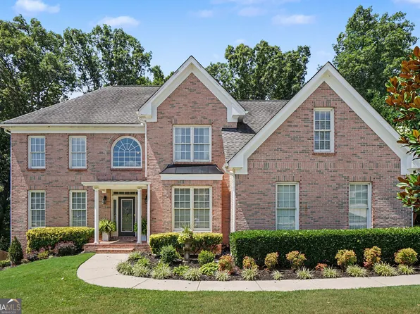 918 Edgewater Dr, Loganville, GA 30052