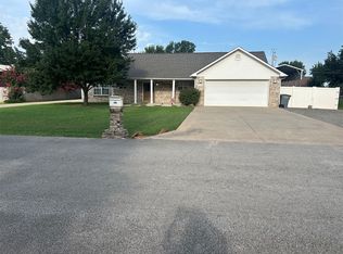 308 S Mary Ave E, Wagoner, OK 74467