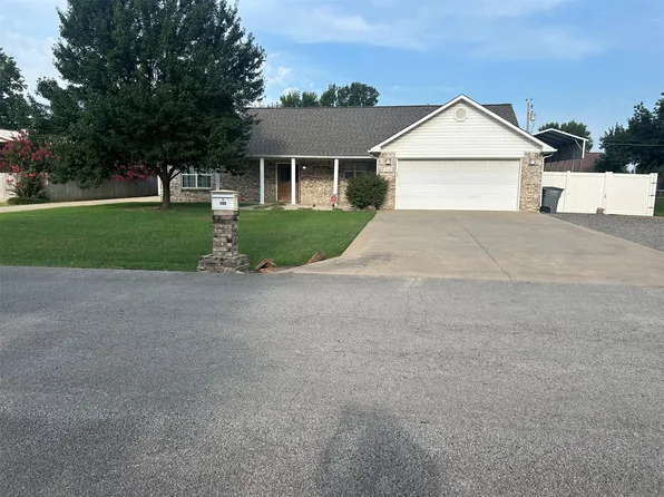 308 S Mary Ave E, Wagoner, OK 74467