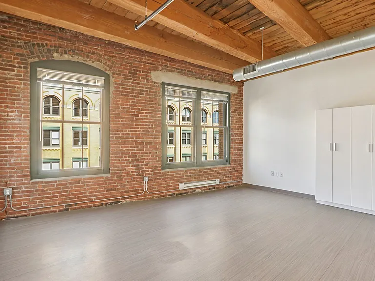 381 Congress Lofts — Photo 18