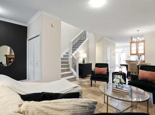 2705 N 11th Ave SE, Calgary, AB T2A 0E5