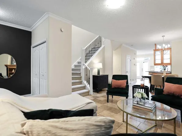 2705 N 11th Ave SE, Calgary, AB T2A 0E5