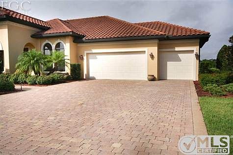 3rd image of 10231 Avalon Lake Cir