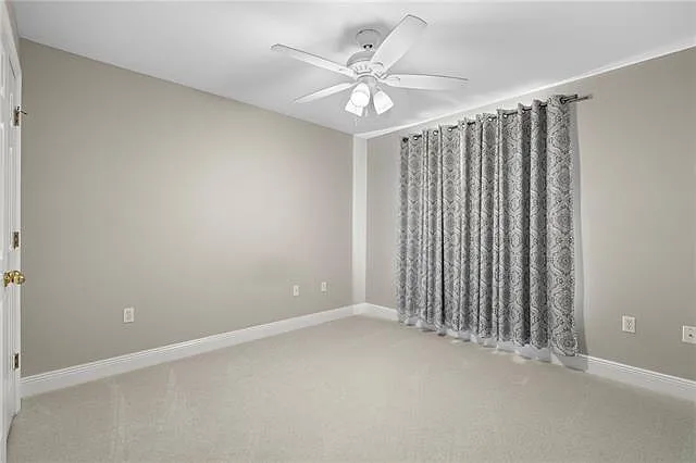409 Gainesway Dr — Photo 16