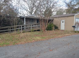 101 Mauldin Cir, Iva, SC 29655